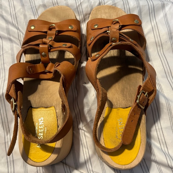 Tan Swedish hasbeen clog meets gladiator sandals, size 9 - Picture 3 of 4
